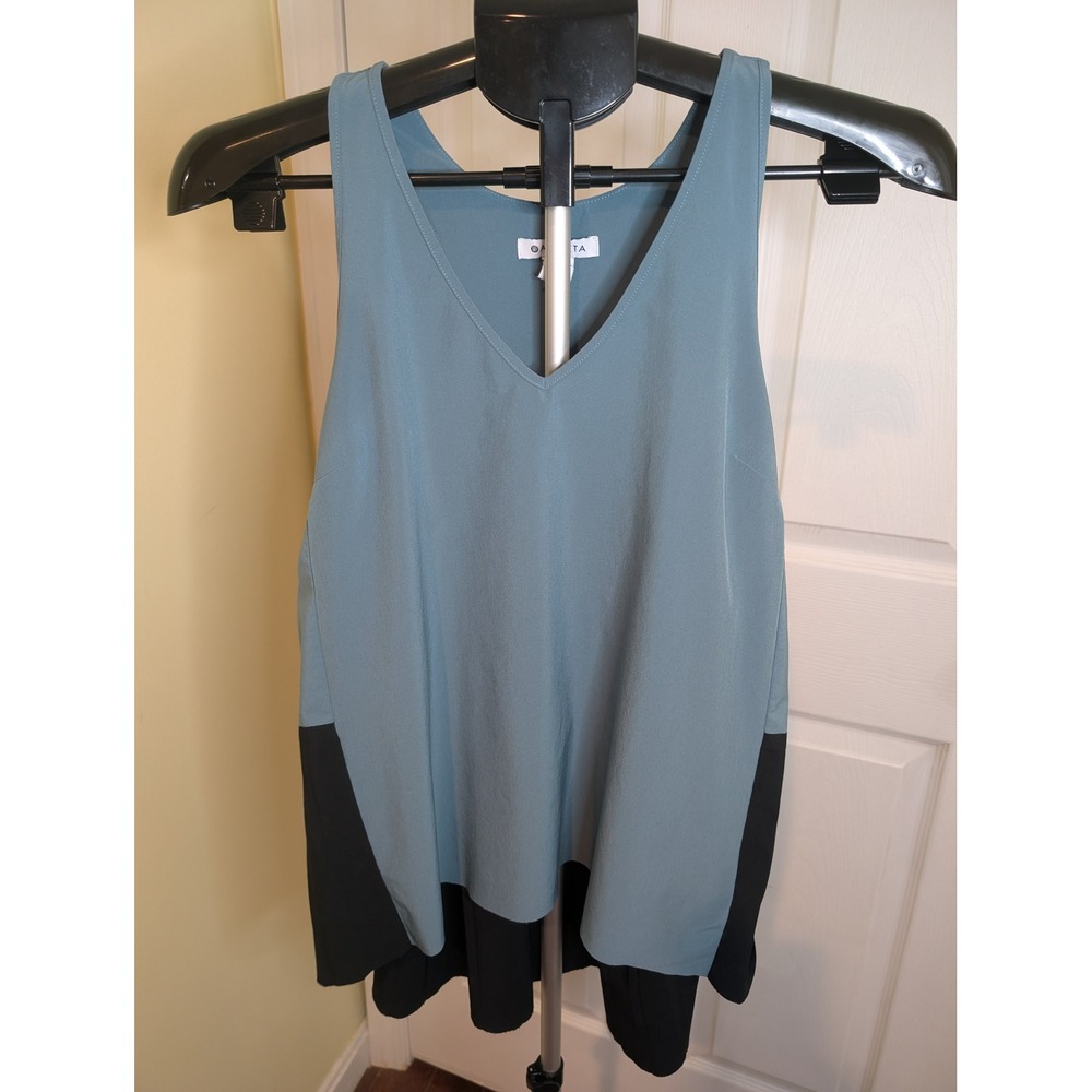 Athleta Swing Forward Tank‎ Womens S Colorblock Hi-Low Racerback V-Neck Pleated